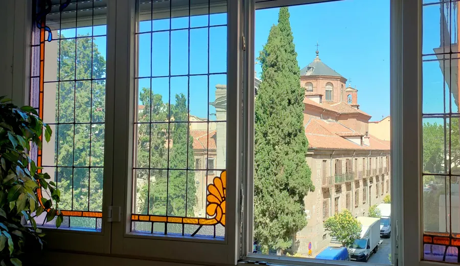 La plaza y el Monasterio de la Encarnación vistos desde la escuela Tilde Madrid